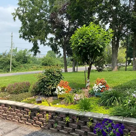Lazy Dayz Vacation Rental Picton Exterior photo